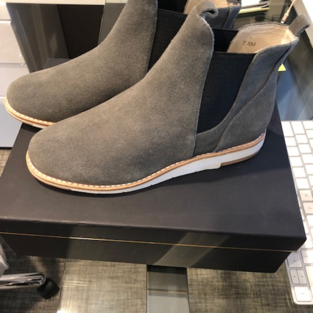 Infinity Slate Suede Boot - Picture 4 of 5